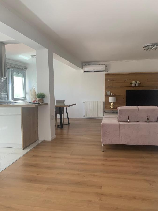 Apartmani Emilio Novalja Εξωτερικό φωτογραφία