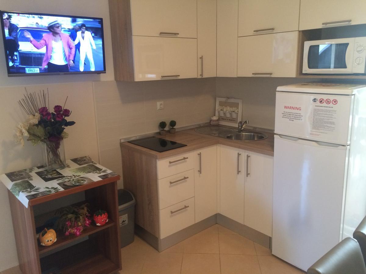 Apartmani Emilio Novalja Εξωτερικό φωτογραφία