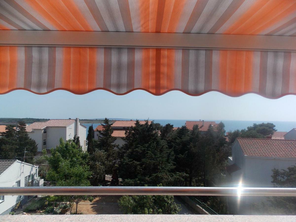 Apartmani Emilio Novalja Δωμάτιο φωτογραφία